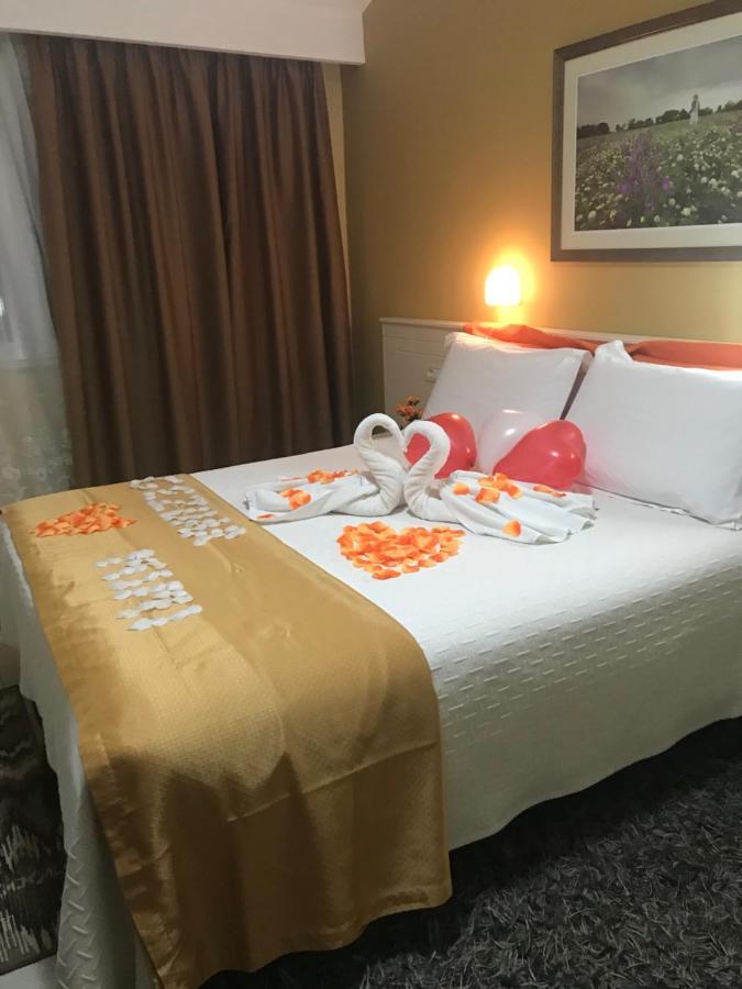 Hotel Nais ドゥラス エクステリア 写真